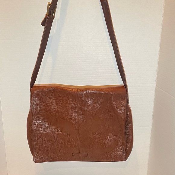 Liz Claiborne Brown Genuine Leather Shoulder/Crossbody Bag with Adjustable Strap - Picture 3 of 15